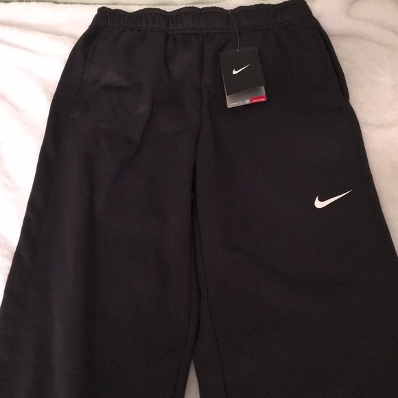 Boys Therma-Fit NWT Nike BOY'S Knockout Sweatpants - Picture 3 of 8